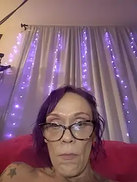 MommyMisfit live webcam show