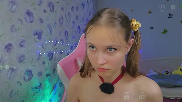 Armurra15 live webcam show