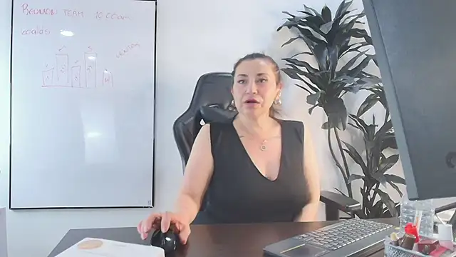 Samantha_Milf__ live webcam show