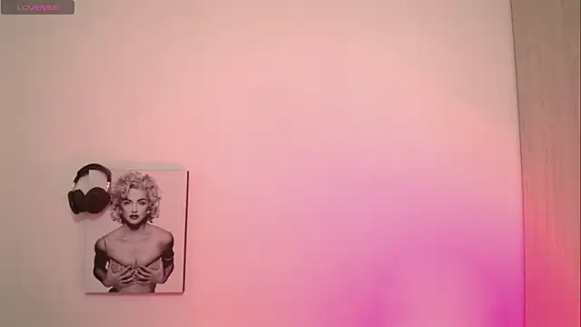 Millie_bobby webcam