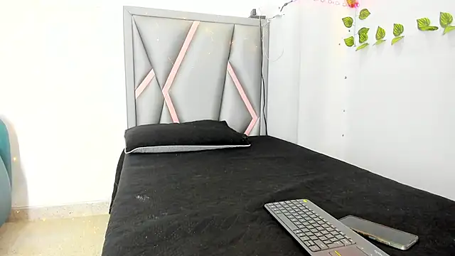Esterlindez live webcam show