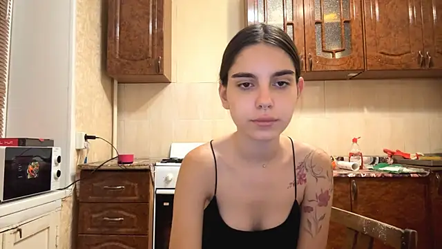 hey_hey_Bella live webcam show
