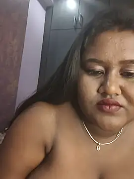 horny_diana live cam on StripChat