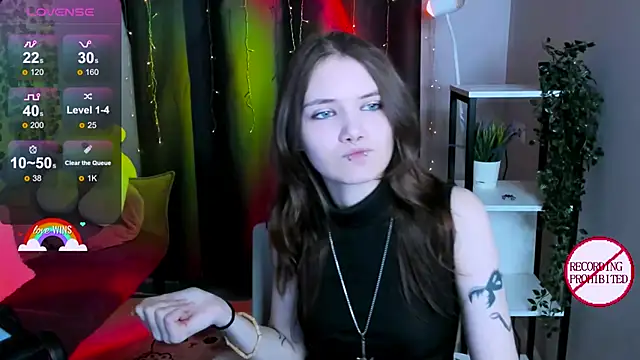 Dilara_xBaby live cam on StripChat