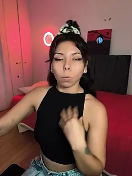 ivihetaira live cam on StripChat