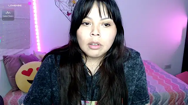 EllieMoonX webcam