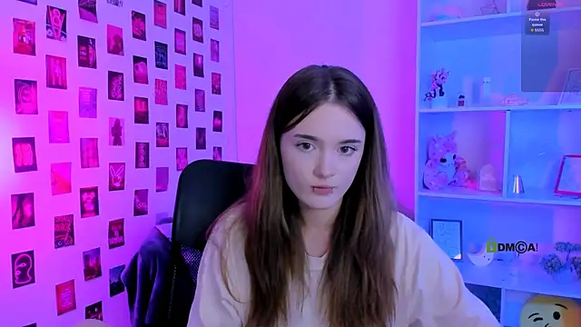 liana_kisses webcam
