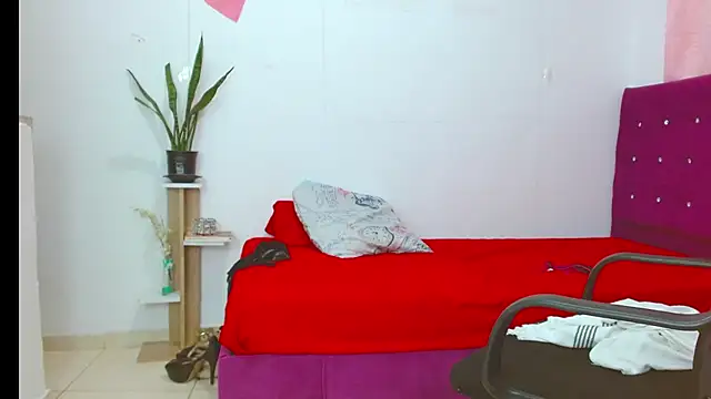 chantalsemenova1 webcam
