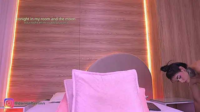 danna_berlin_ live webcam show