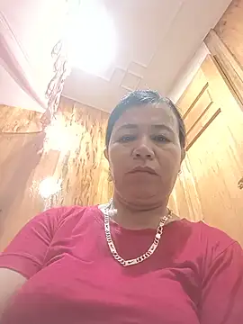 Chilly-wet live cam on StripChat