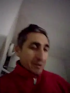 alejandro83bsf (Ask my age) - Paja y leche en vivo