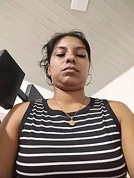 AngelicaStorms webcam