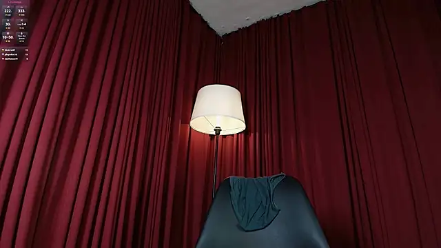 Alice-blaker live cam on StripChat