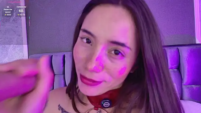 Cata_Jonees webcam