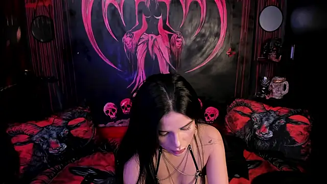 Kylie-fox live cam on StripChat