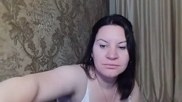lauralison (F milf) - show off your gorgeous breasts