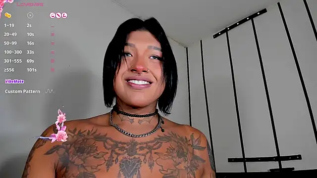 IsabellBigtitsxx webcam