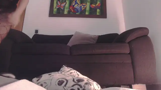 amara_lincont live cam on StripChat