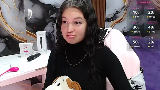 lilimini032 live cam on StripChat