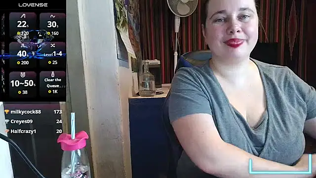cora_maro (F young) - tuch boobs 5 min