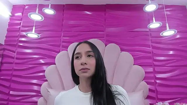 zara-rey (F young) - Drool on my delicious toy 💕