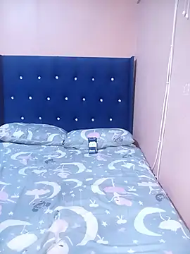 Luciouslips00 webcam