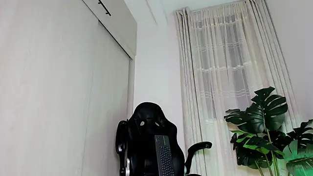 Biscuit_oliva webcam