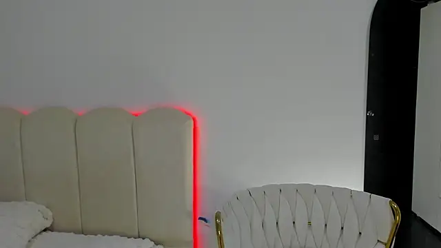 alice_millions webcam