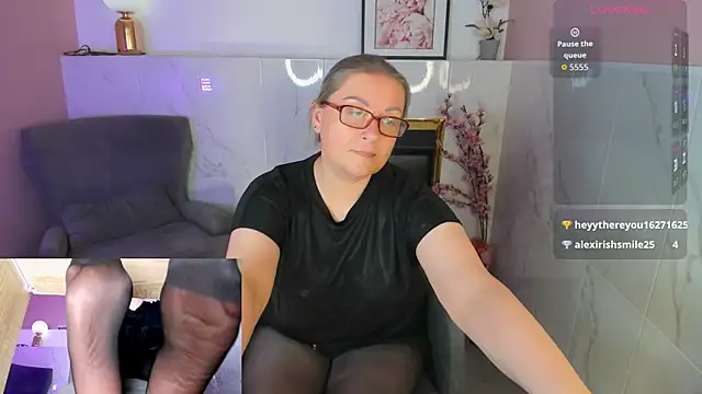 Alexandra_Kind webcam