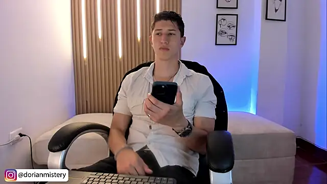 Dorianmistery2322_ webcam