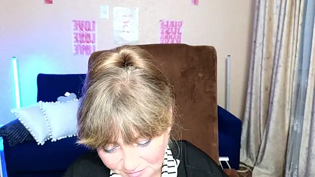 Melania_Cook webcam