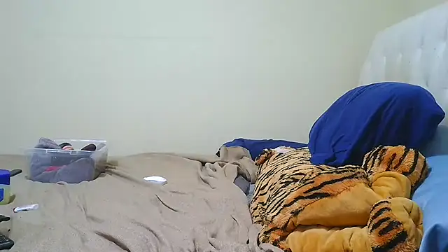 Prettylondond webcam