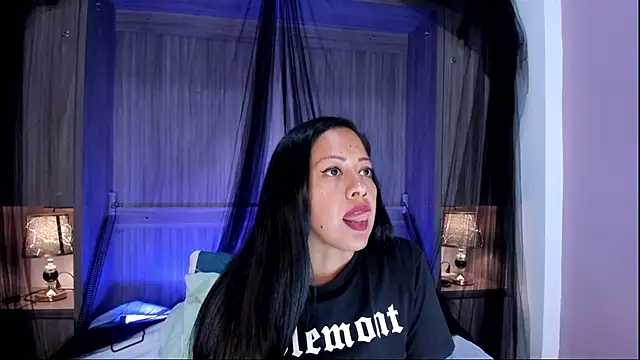 AllieBennet webcam