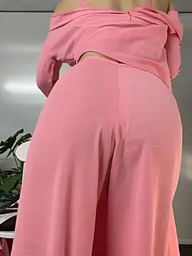 Nana-19 live cam on StripChat