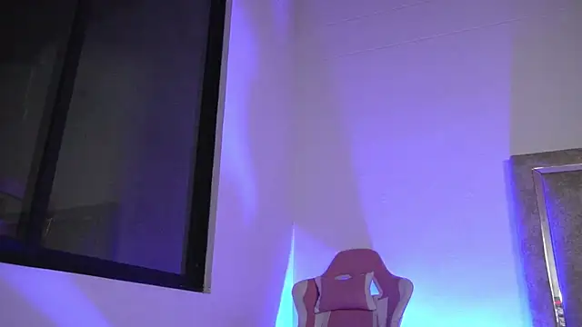 little-Emma webcam