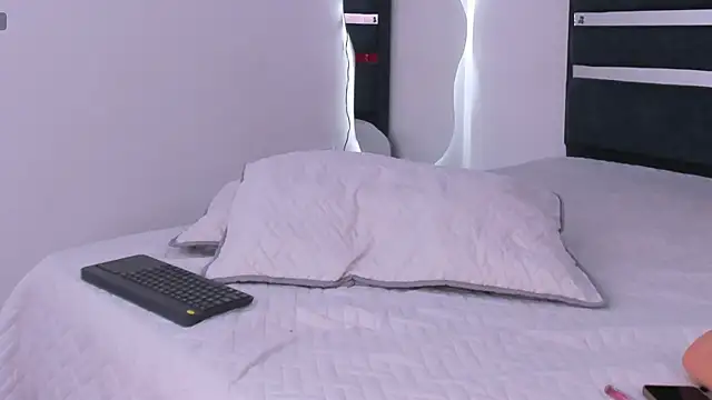 PAMELA_BRANZ live cam on StripChat
