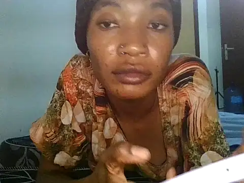 Playful_queen webcam