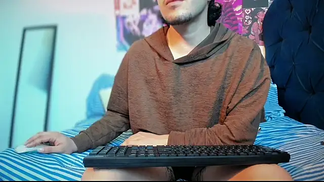 ZOREN33 webcam