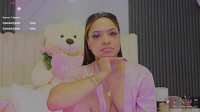 Madiee_Rhea webcam