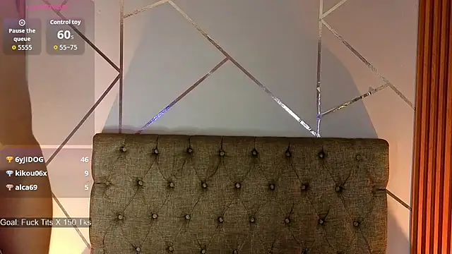 charlottee_white webcam