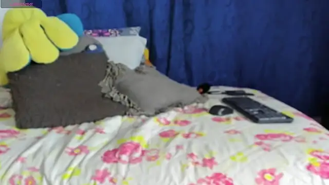 Lara_vela webcam