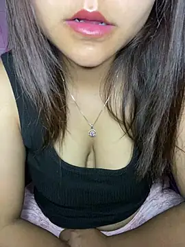 Sunset-yll live cam on StripChat