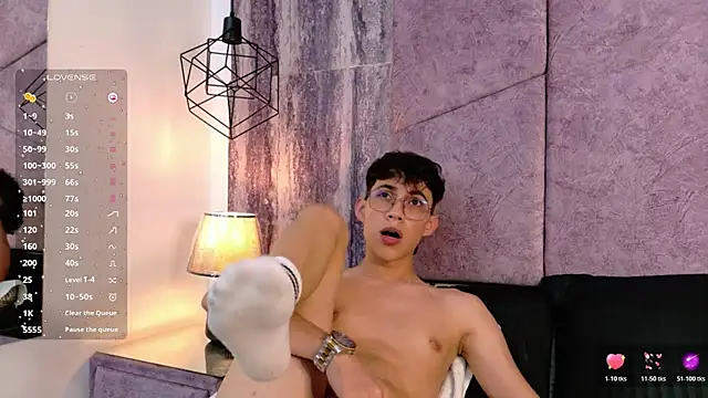 arontawers (M twink) - Play with my hard cock and nipples!!