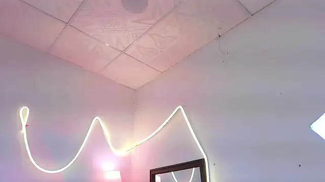 Megaan_Greey webcam