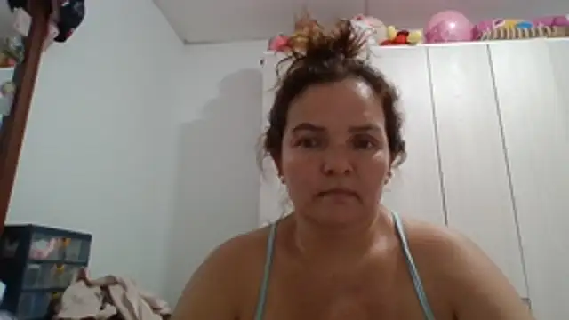 squirtlatinx webcam