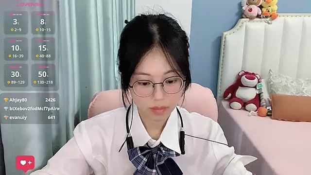 Luna-666 live webcam show
