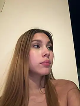Nikii__ webcam