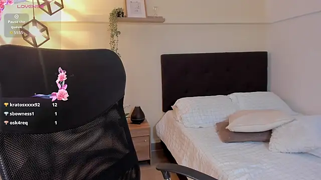 Lucia_Brown_ webcam