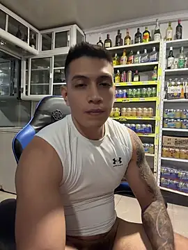 OliverWest04 webcam
