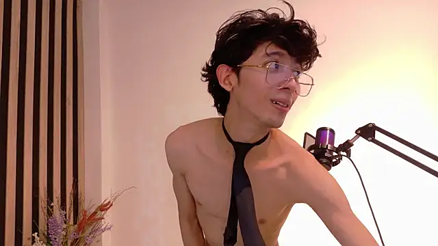 Twink_Sebas7 webcam